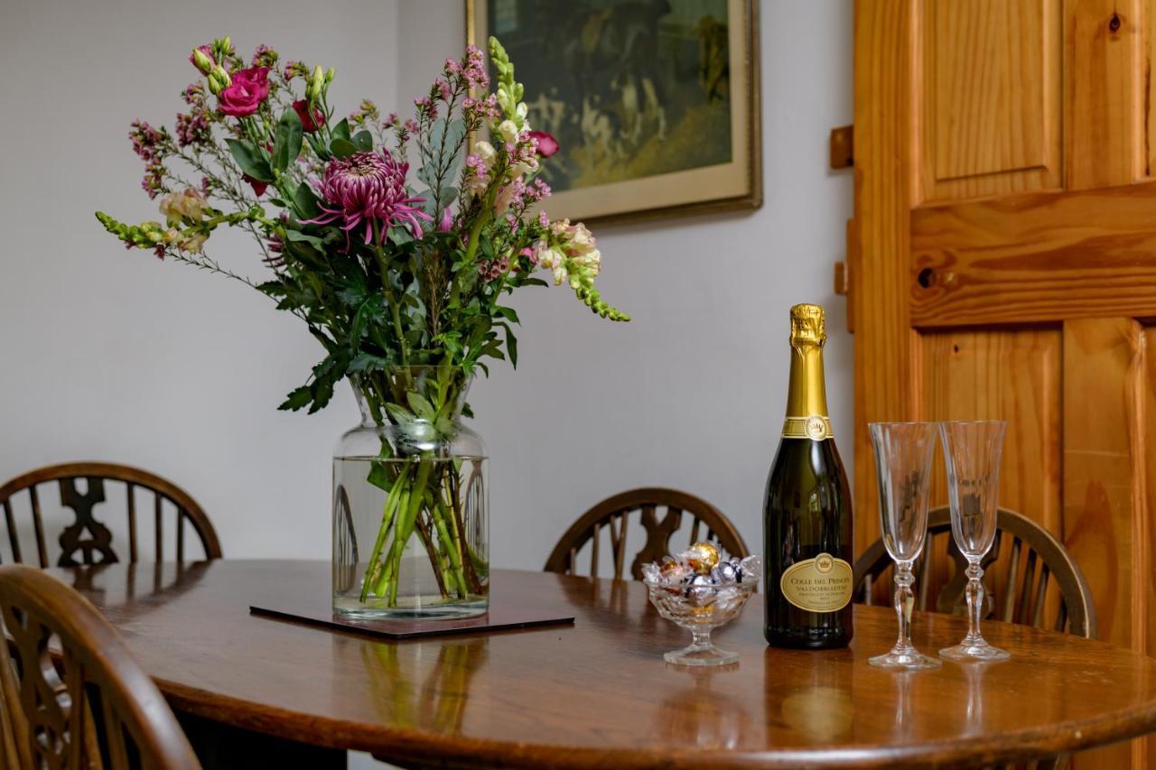 Luccombe Farm Holiday Cottages Milton Abbas Buitenkant foto
